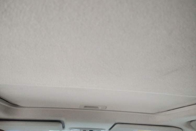 Used Mitsubishi Outlander 2013 2.4L 4x4 Luxury Navigation Edition 5 Seats Headliner