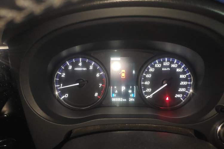 Used Mitsubishi Outlander 2013 2.4L 4x4 Luxury Navigation Edition 5 Seats Instrument Cluster