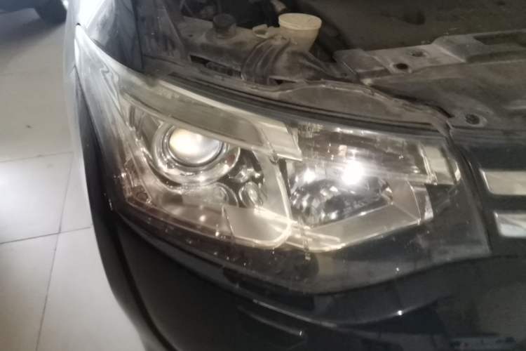 Used Mitsubishi Outlander 2013 2.4L 4x4 Luxury Navigation Edition 5 Seats Right Front Headlight