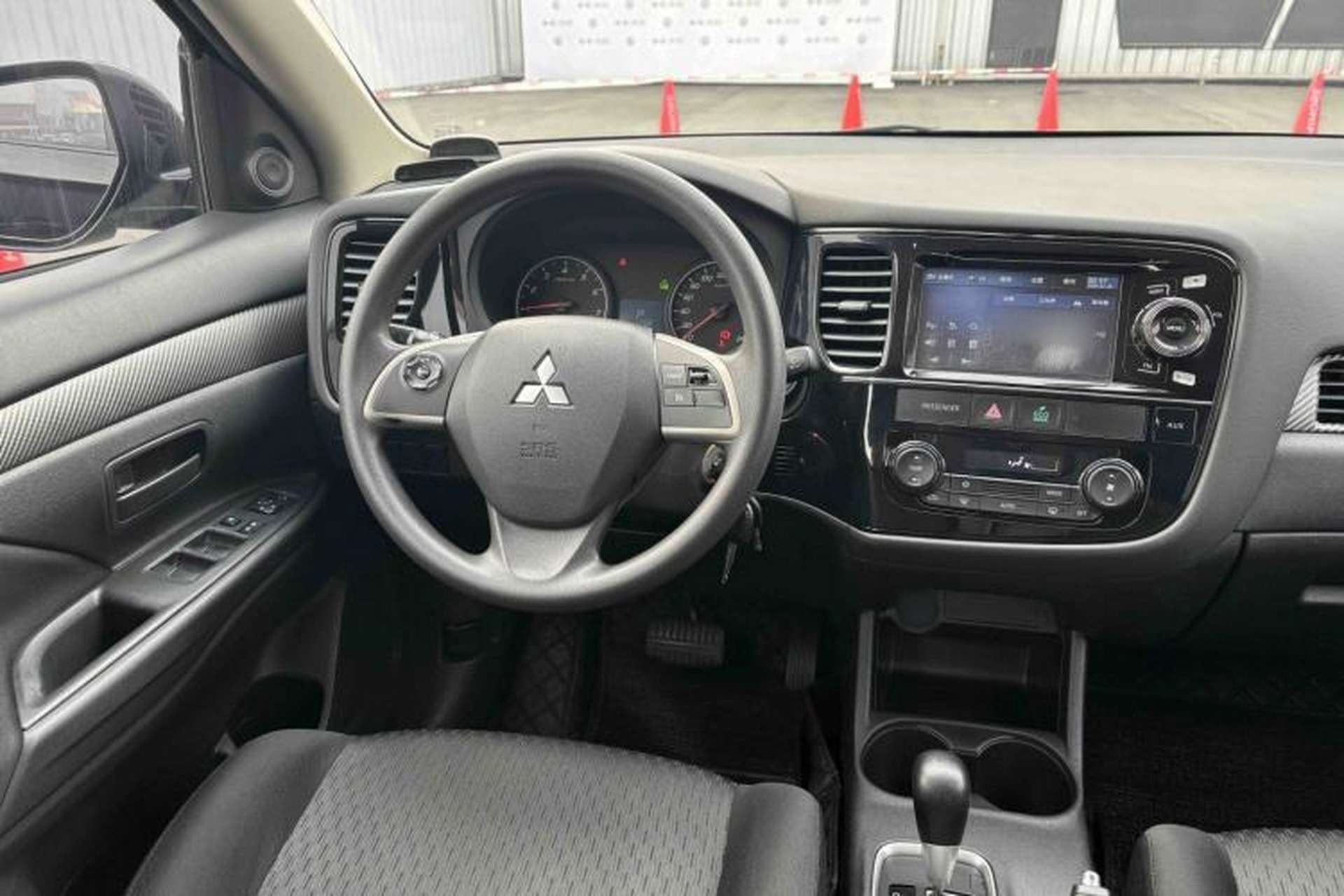 Used Mitsubishi Outlander 2013 2.0L Two-Wheel Drive Sport Navigation Version 5 Seats Steering Wheel
