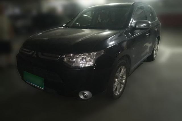 Used Mitsubishi Outlander 2013 2.4L 4x4 Luxury Navigation Edition 5 Seats