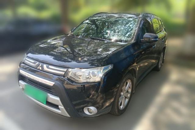 Used Mitsubishi Outlander 2013 2.4L Four-Wheel Drive Luxury Navigation Version 7 Seats