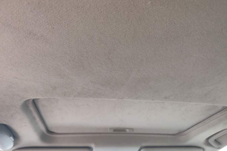 Used Mitsubishi Outlander 2013 2.4L 4x4 Luxury Navigation Edition 5 Seats Headliner