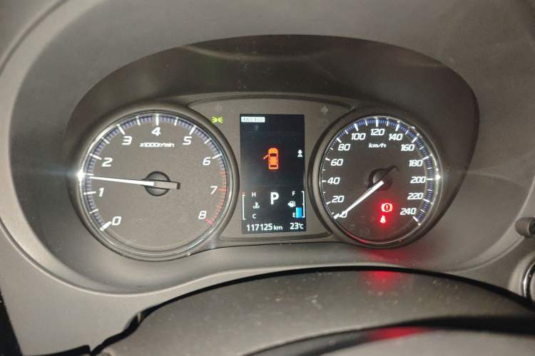 Used Mitsubishi Outlander 2013 2.4L 4x4 Luxury Navigation Edition 5 Seats Instrument Cluster