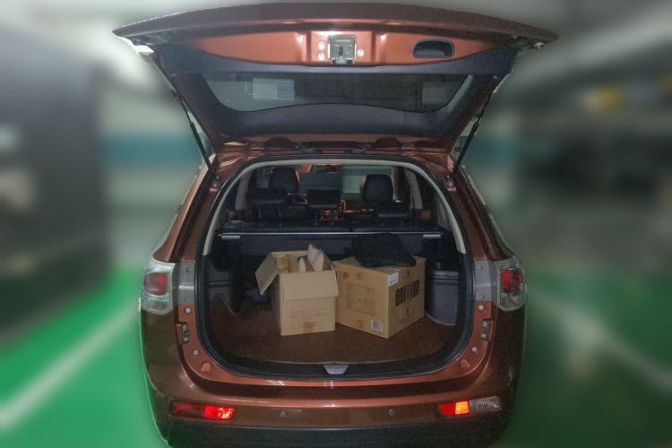 Used Mitsubishi Outlander 2013 2.4L 4x4 Luxury Navigation Edition 5 Seats Trunk