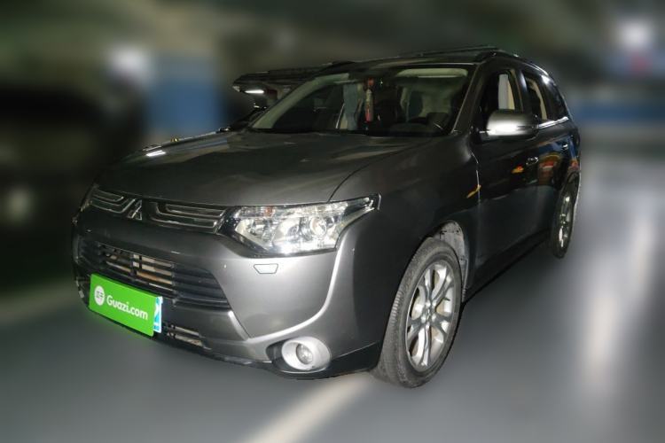 Mitsubishi Outlander 2013 2.4L 4x4 Luxury Navigation Edition 5 Seats مستعملة Guazi used car, China used car export, Used car for sale, Used  cars, Cheapest cars for sale