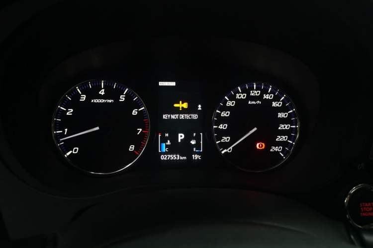Used Mitsubishi Outlander 2013 2.4L 4x4 Luxury Navigation Edition 5 Seats Instrument Cluster