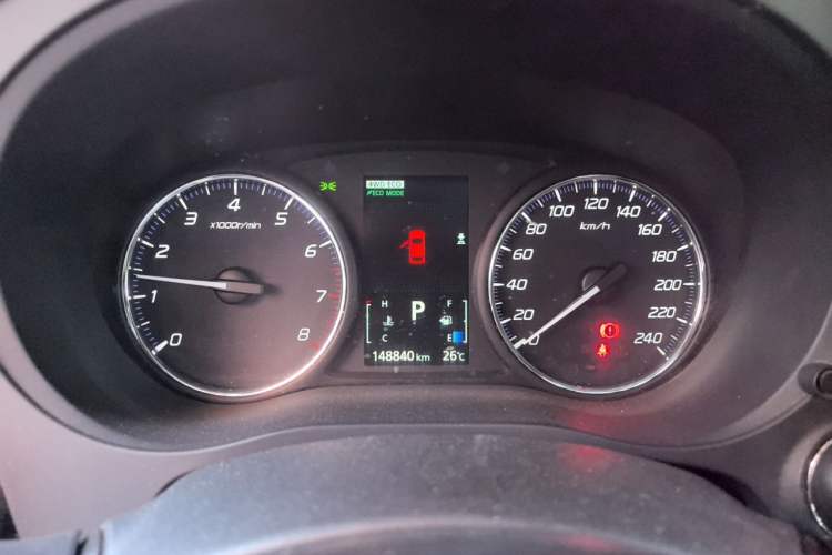 Used Mitsubishi Outlander 2013 2.4L 4x4 Luxury Navigation Edition 5 Seats Instrument Cluster