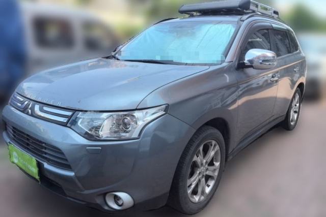Used Mitsubishi Outlander 2013 2.4L 4x4 Luxury Navigation Edition 5 Seats