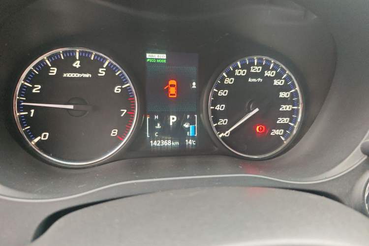 Used Mitsubishi Outlander 2013 2.4L Four-Wheel Drive Elite GT Version 7 Seats Instrument Cluster