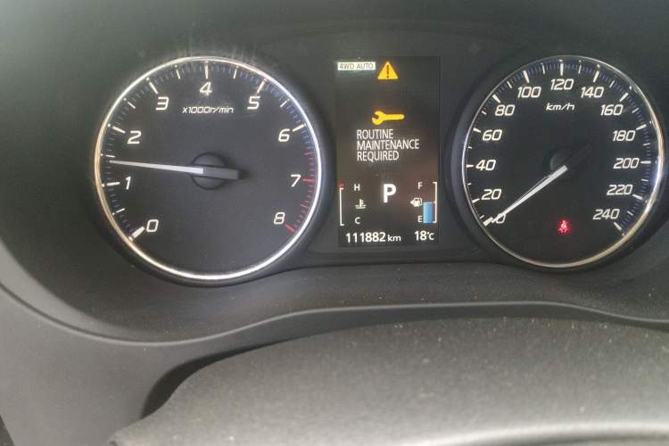 Used Mitsubishi Outlander 2013 2.4L 4x4 Luxury Navigation Edition 5 Seats Odometer Close Up