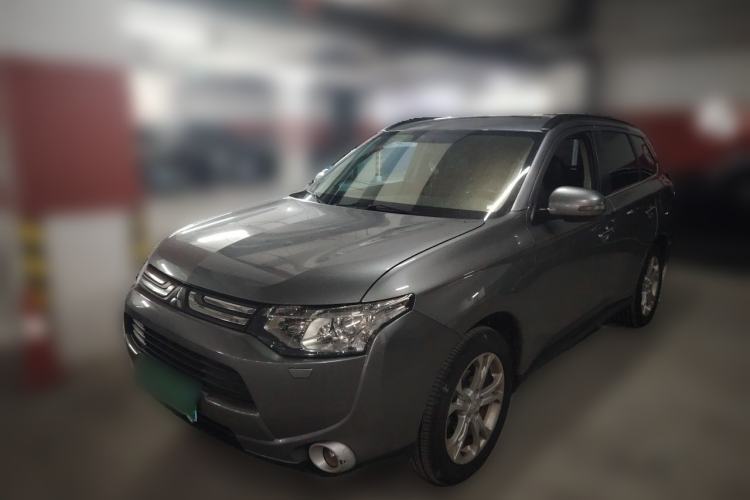 Used Mitsubishi Outlander 2013 2.4L 4x4 Luxury Navigation Edition 5 Seats Guazi used car, China used car export, Used car for sale, Used cars, Cheapest cars for sale
