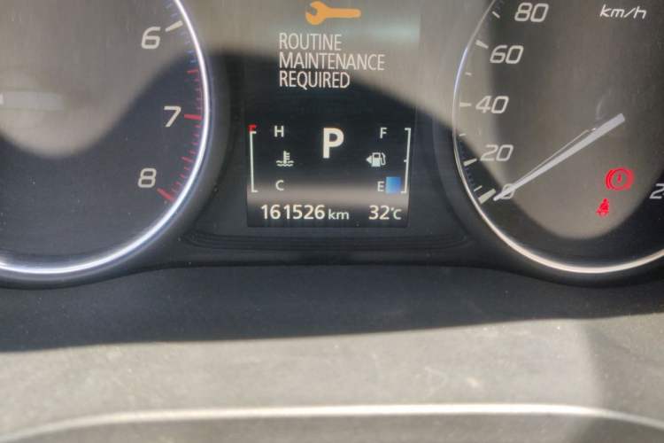 Used Mitsubishi Outlander 2013 2.4L 4x4 Luxury Navigation Edition 5 Seats Odometer Close Up