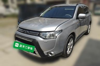 Used Mitsubishi Outlander 2013 2.4L 4x4 Luxury Navigation Edition 5 Seats