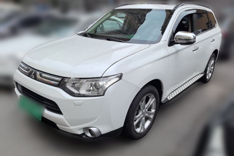 Used Mitsubishi Outlander 2013 2.4L 4x4 Luxury Navigation Edition 5 Seats Guazi used car, China used car export, Used car for sale, Used  cars, Cheapest cars for sale