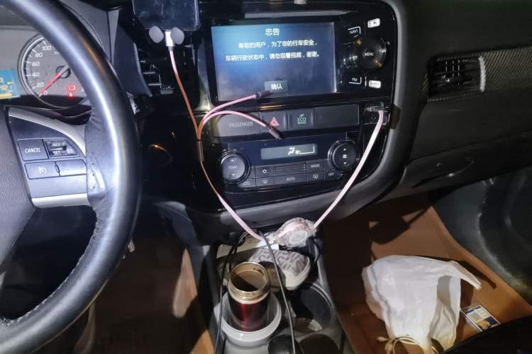 Used Mitsubishi Outlander 2013 2.0L Two-Wheel Drive Sport Navigation Version 5 Seats Audio And AC Panel