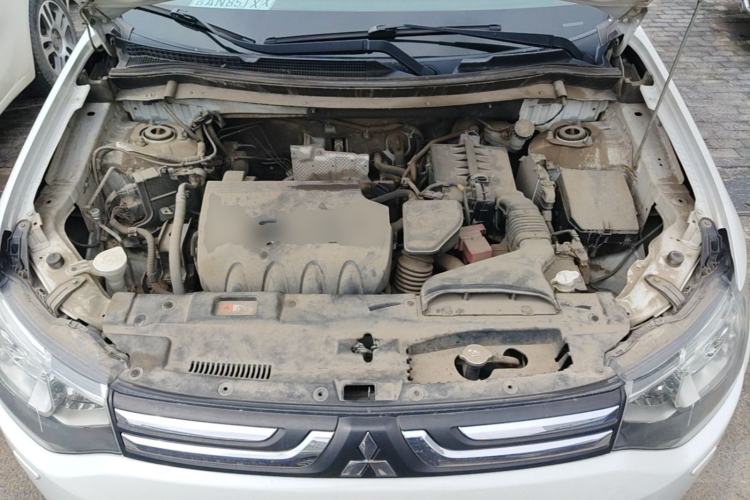 Used Mitsubishi Outlander 2013 2.4L 4x4 Luxury Navigation Edition 5 Seats Engine Bay