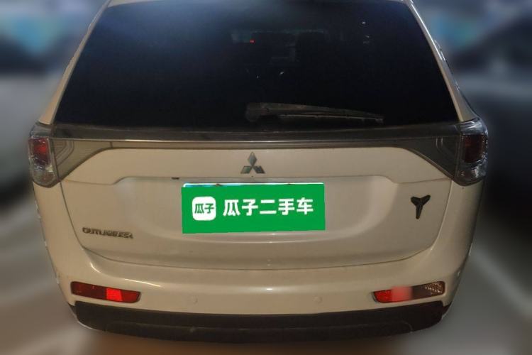Used Mitsubishi Outlander 2013 2.4L 4x4 Luxury Navigation Edition 5 Seats Exterior 4