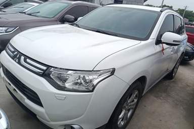 Used Mitsubishi Outlander 2013 2.4L 4x4 Luxury Navigation Edition 5 Seats