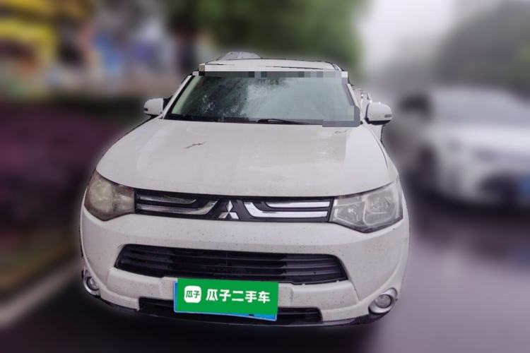 Used Mitsubishi Outlander 2013 2.0L 4x4 Urban Navigation Edition 5 Seats Front