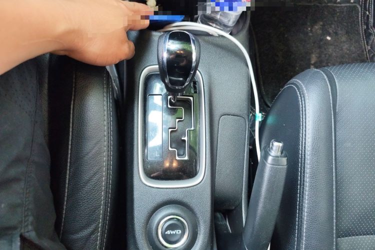 Used Mitsubishi Outlander 2013 2.4L 4x4 Luxury Navigation Edition 5 Seats Gear Lever