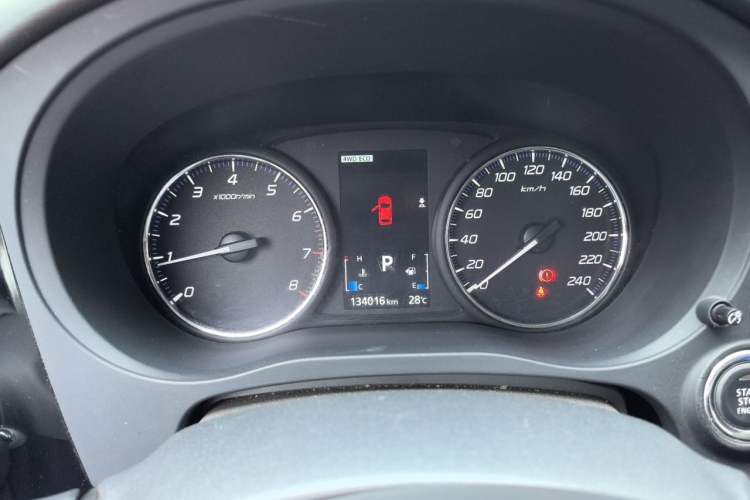 Used Mitsubishi Outlander 2013 2.4L 4x4 Luxury Navigation Edition 5 Seats Instrument Cluster