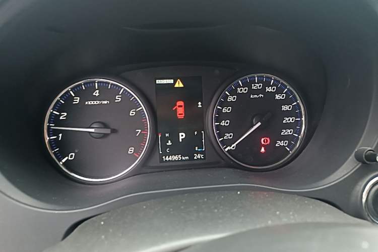 Used Mitsubishi Outlander 2013 2.4L 4x4 Luxury Navigation Edition 5 Seats Instrument Cluster