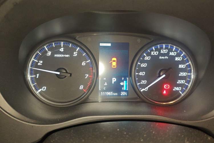 Used Mitsubishi Outlander 2013 2.4L Four-Wheel Drive Luxury Navigation Version 7 Seats Instrument Cluster