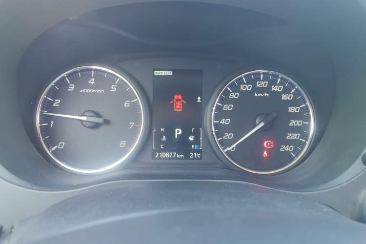 Used Mitsubishi Outlander 2013 2.4L 4x4 Luxury Navigation Edition 5 Seats Instrument Cluster