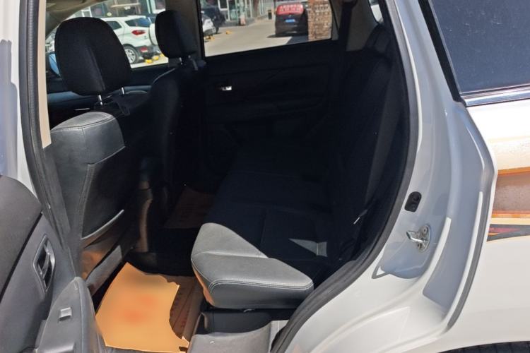Used Mitsubishi Outlander 2013 2.4L 4x4 Luxury Navigation Edition 5 Seats Left Rear Seat