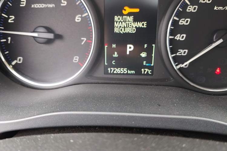 Used Mitsubishi Outlander 2013 2.4L 4x4 Luxury Navigation Edition 5 Seats Odometer Close Up