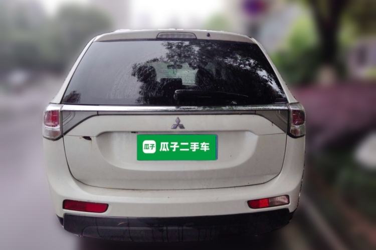 Used Mitsubishi Outlander 2013 2.0L 4x4 Urban Navigation Edition 5 Seats Rear