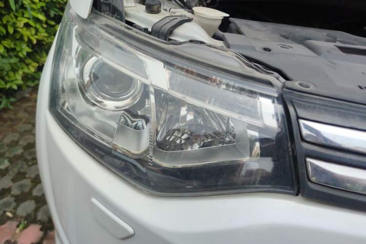 Used Mitsubishi Outlander 2013 2.4L 4x4 Luxury Navigation Edition 5 Seats Right Front Headlight