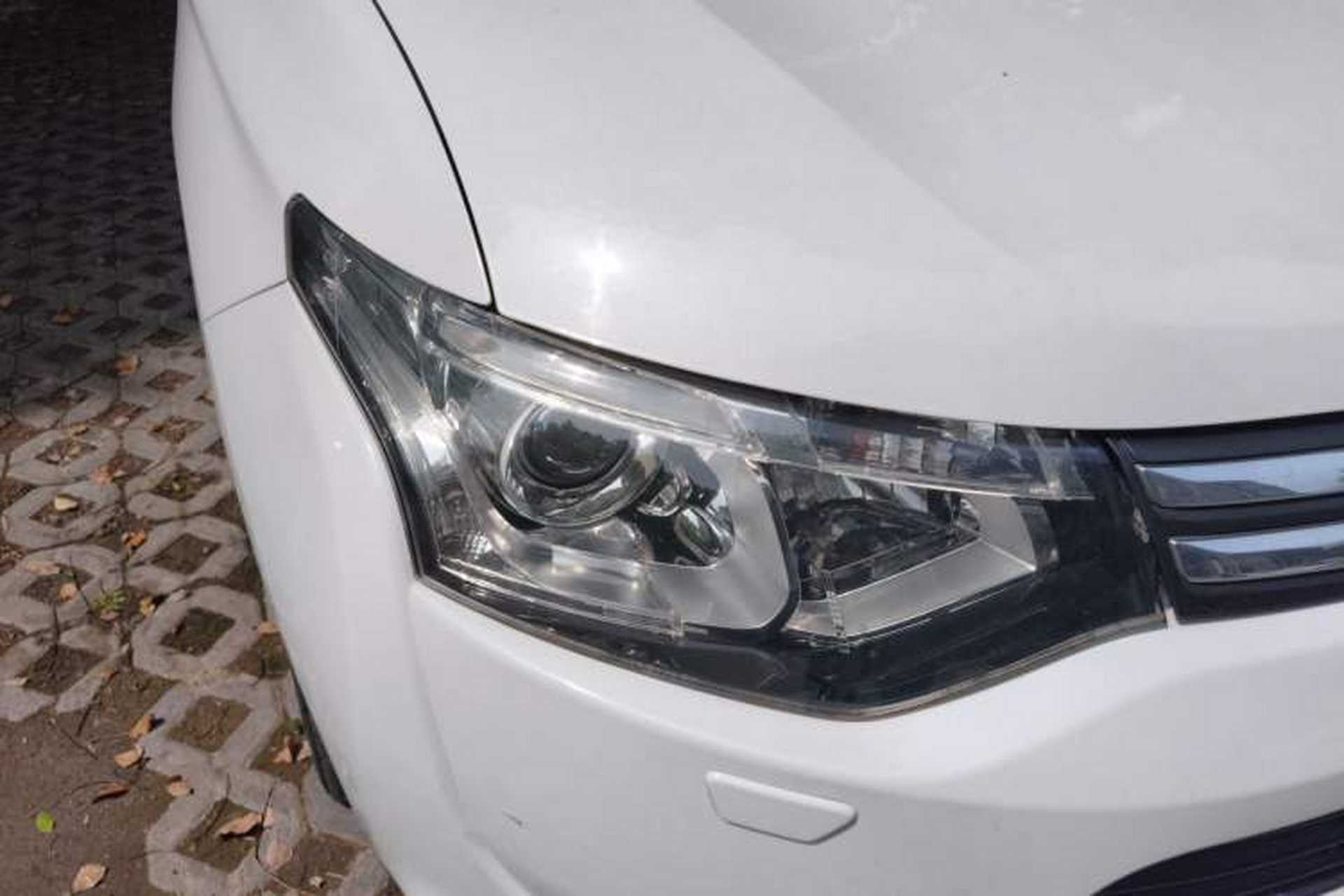 Used Mitsubishi Outlander 2013 2.4L Four-Wheel Drive Luxury Navigation Version 7 Seats Right Front Headlight