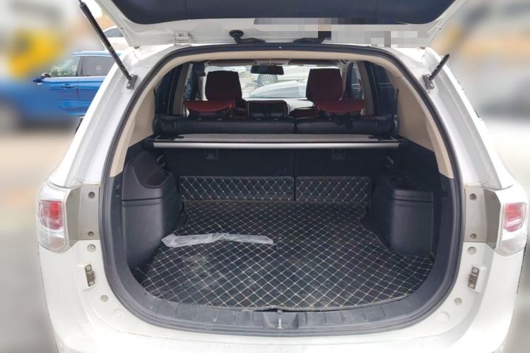 Used Mitsubishi Outlander 2013 2.4L 4x4 Luxury Navigation Edition 5 Seats Trunk