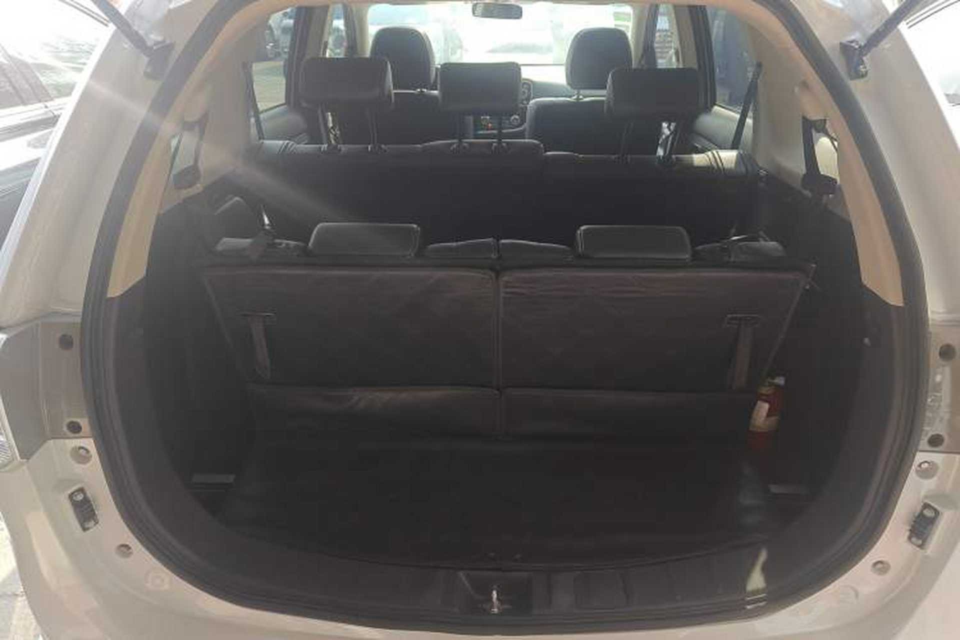 Used Mitsubishi Outlander 2013 2.4L Four-Wheel Drive Luxury Navigation Version 7 Seats Trunk