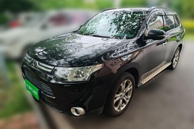 Used Mitsubishi Outlander 2014 2.4L 4x4 Deluxe Value Edition 5 Seats