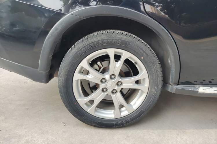Used Mitsubishi Outlander 2014 2.4L 4x4 Deluxe Value Edition 7 Seats Exterior 8
