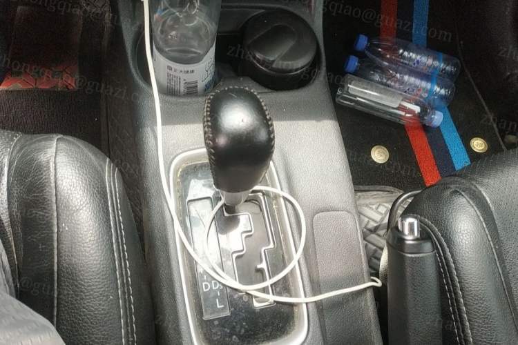 Used Mitsubishi Outlander 2014 2.4L 4x4 Deluxe Value Edition 7 Seats Gear Lever