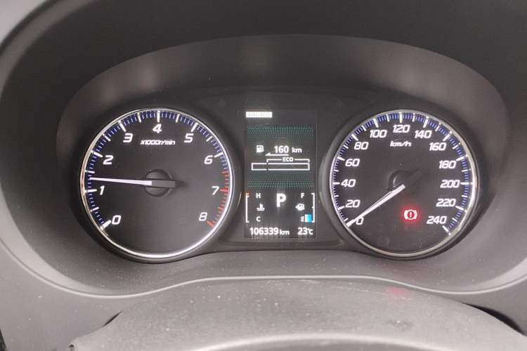 Used Mitsubishi Outlander 2014 2.4L 4x4 Deluxe Value Edition 5 Seats Instrument Cluster