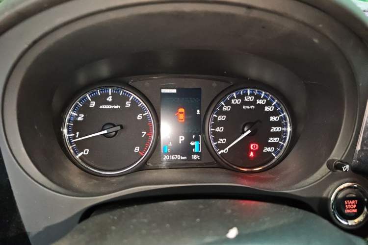 Used Mitsubishi Outlander 2014 2.4L 4x4 Deluxe Value Edition 5 Seats Instrument Cluster