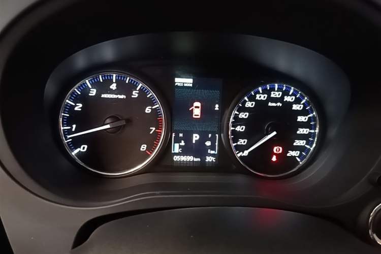 Used Mitsubishi Outlander 2014 2.4L 4x4 Deluxe Value Edition 7 Seats Instrument Cluster