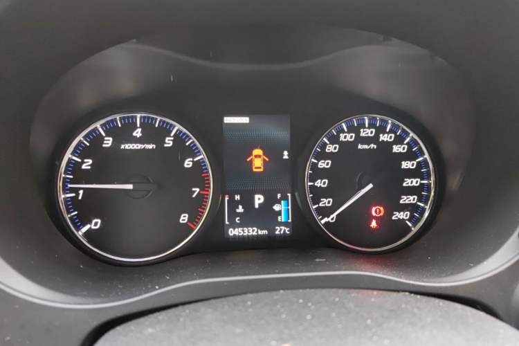 Used Mitsubishi Outlander 2014 2.4L 4x4 Deluxe Value Edition 7 Seats Instrument Cluster
