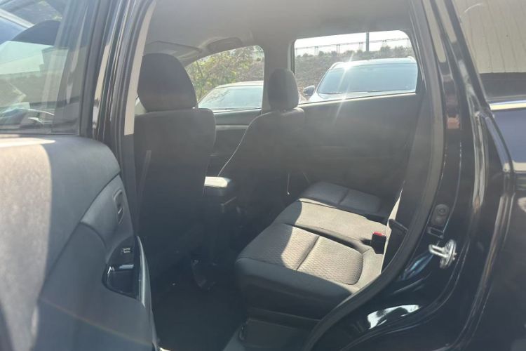 Used Mitsubishi Outlander 2014 2.0L Two-Wheel Drive Sport Value Edition 5 Seats Interior 3