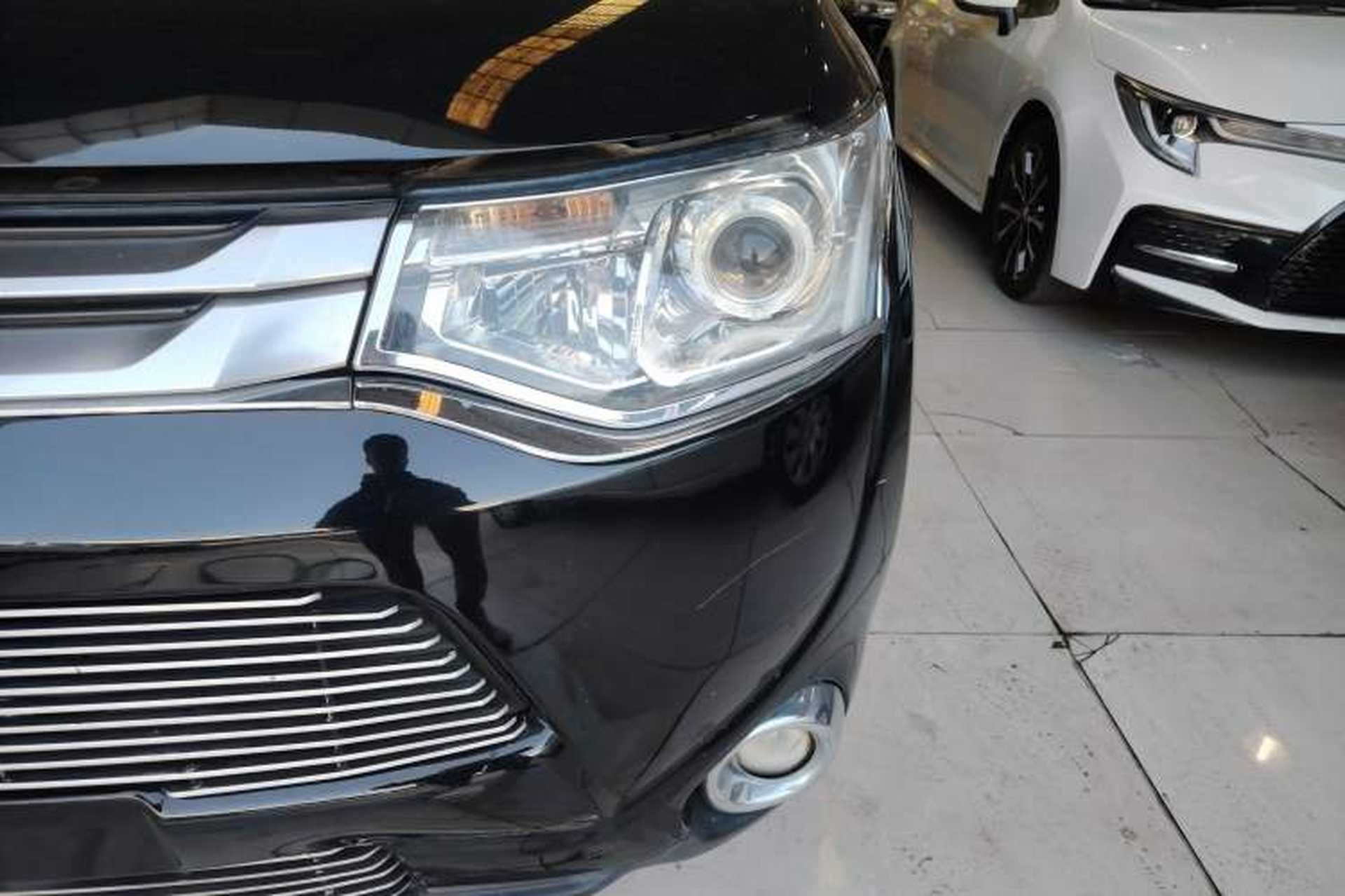 Used Mitsubishi Outlander 2014 2.0L Two-Wheel Drive Sport Value Edition 5 Seats Left Front Headlight