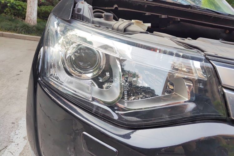 Used Mitsubishi Outlander 2014 2.4L 4x4 Deluxe Value Edition 7 Seats Right Front Headlight
