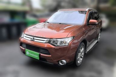 Used Mitsubishi Outlander 2014 2.4L 4x4 Deluxe Value Edition 5 Seats