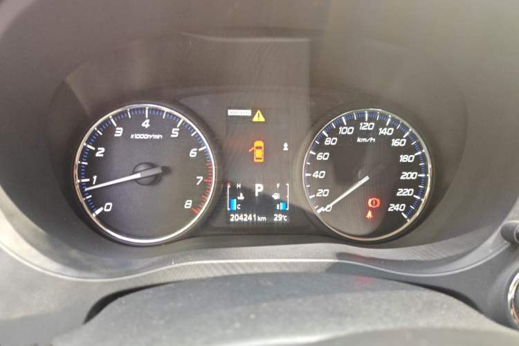 Used Mitsubishi Outlander 2014 2.4L 4x4 Deluxe Value Edition 7 Seats Instrument Cluster