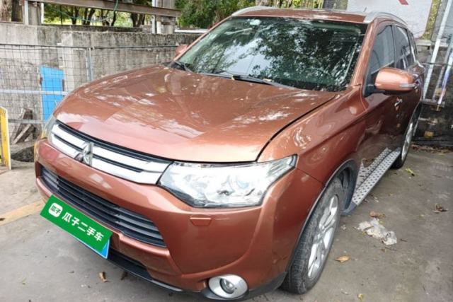 Used Mitsubishi Outlander 2014 2.4L 4x4 Deluxe Value Edition 5 Seats