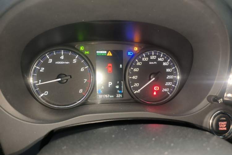 Used Mitsubishi Outlander 2014 2.4L 4x4 Deluxe Value Edition 7 Seats Instrument Cluster